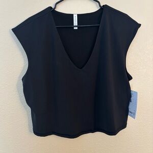 NWT Athleta black crop top size 2X